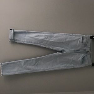 Light skinny jeans